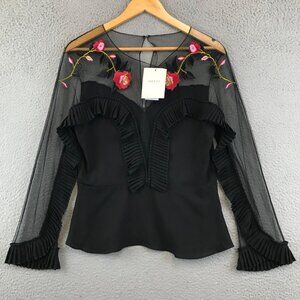 New Delfi collective Elegant blouse Floral Lace size M‎